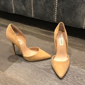 Steve Madden camel suede heels. Size 7.5